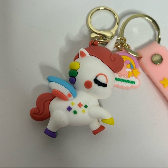 Dragon Run Unicorn 3D Silicone Keychain - Picture 6 of 8